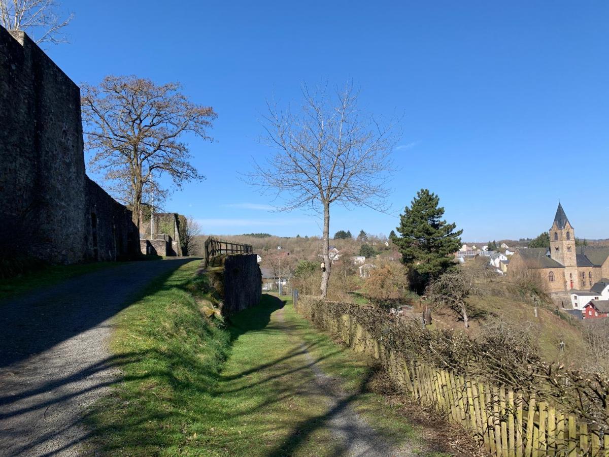אולמן Ferienhaus Eifelstuben Mit Charme - Bauernstube Vulkaneifel - Naehe See Und Burgruine מראה חיצוני תמונה